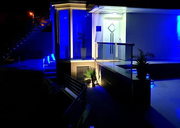 Penthouse Jacuzzi & Pool Luxury