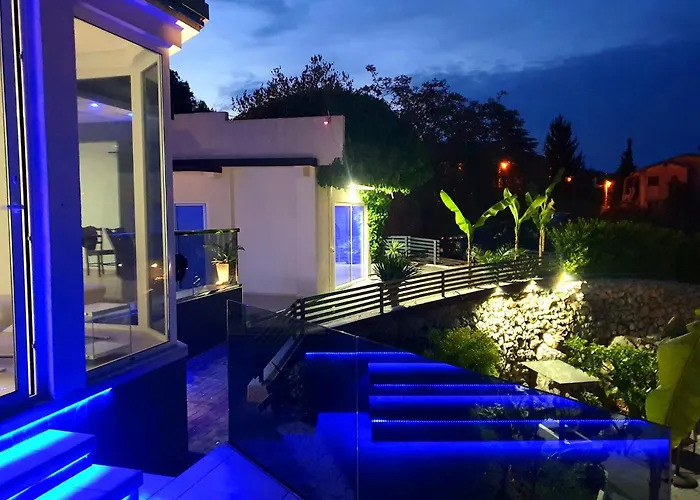 Lägenhet Penthouse Jacuzzi & Pool Luxury