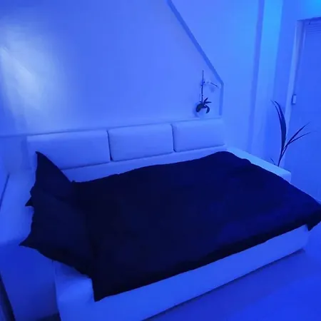 דירה Penthouse Jacuzzi & Pool Luxury אופטיה