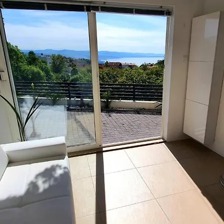 Penthouse Jacuzzi & Pool Apartmants Apartment Opatija
