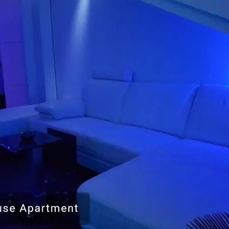דירה Penthouse Jacuzzi & Pool Luxury אופטיה