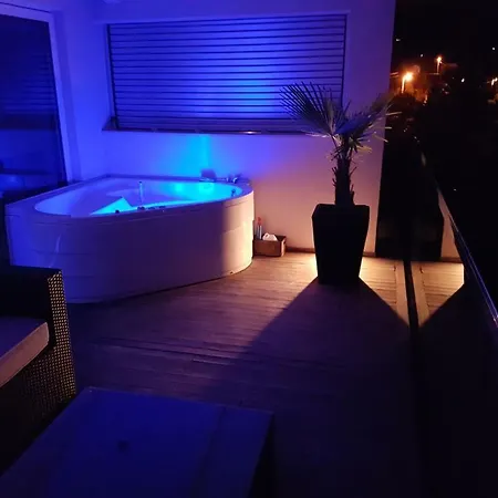 דירה Penthouse Jacuzzi & Pool Luxury *