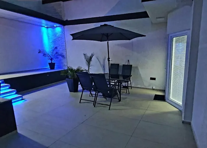 Penthouse Jacuzzi & Pool Luxury * 奥帕提亚