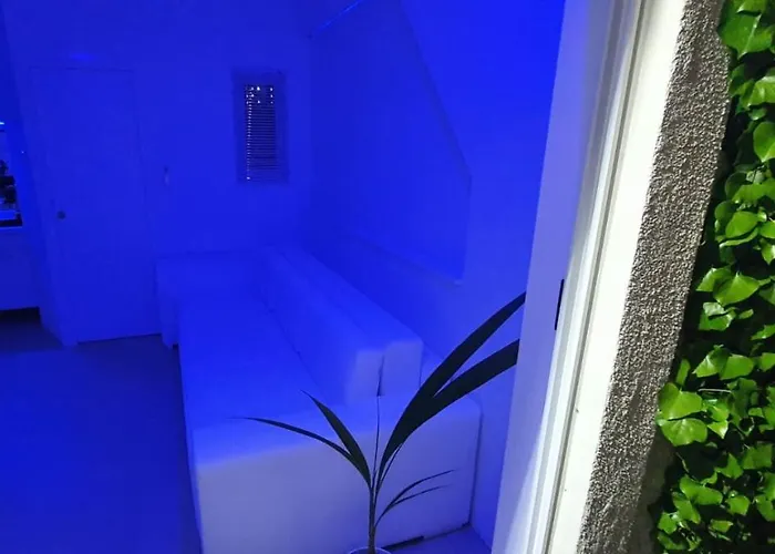 Penthouse Jacuzzi & Pool Luxury Apartment