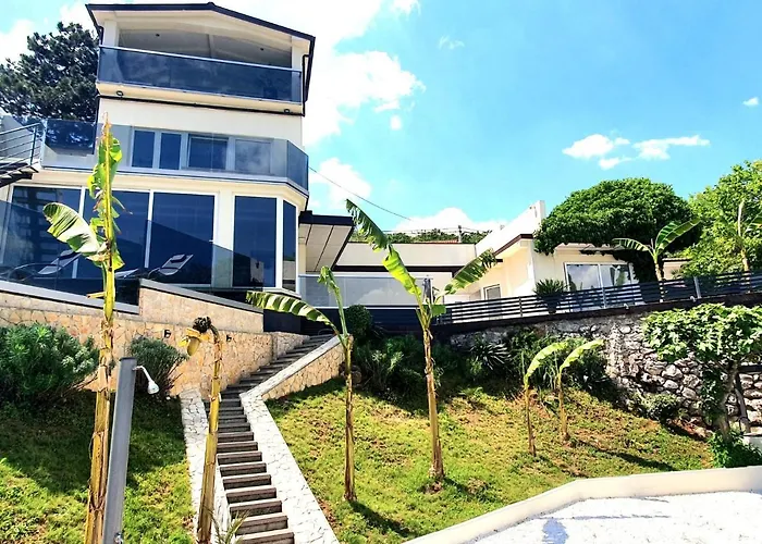 Apartman Penthouse Jacuzzi & Pool Luxury