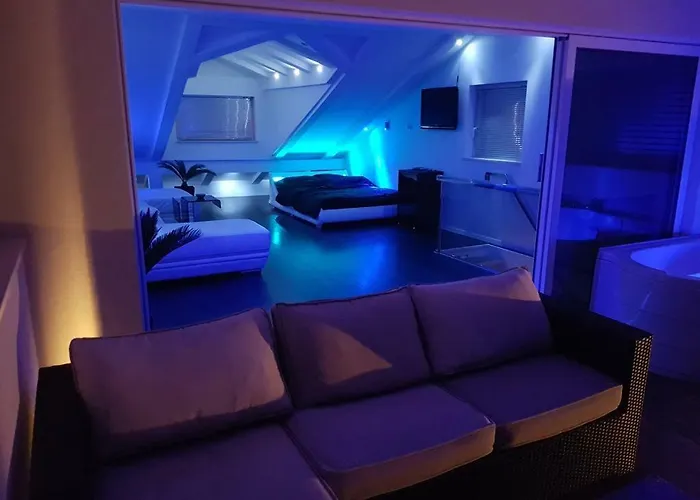 Penthouse Jacuzzi & Pool Luxury