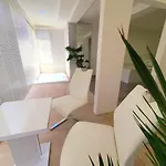 Penthouse Jacuzzi & Pool Luxury Apartman *
