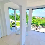 Penthouse Jacuzzi & Pool Luxury Apartman