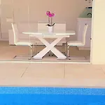 Apartman Penthouse Jacuzzi & Pool Luxury