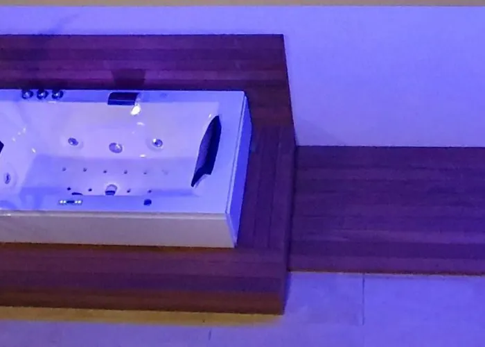 Penthouse Jacuzzi & Pool Luxury オパティヤ